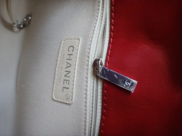 c81 5129 2102187 Chanel Matelasse Chain Lambskin Shoulder Bag Red