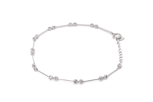 compass1682570282 Diamond Bracelet White Gold