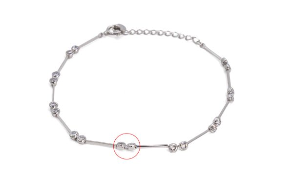 compass1682570300 Diamond Bracelet White Gold