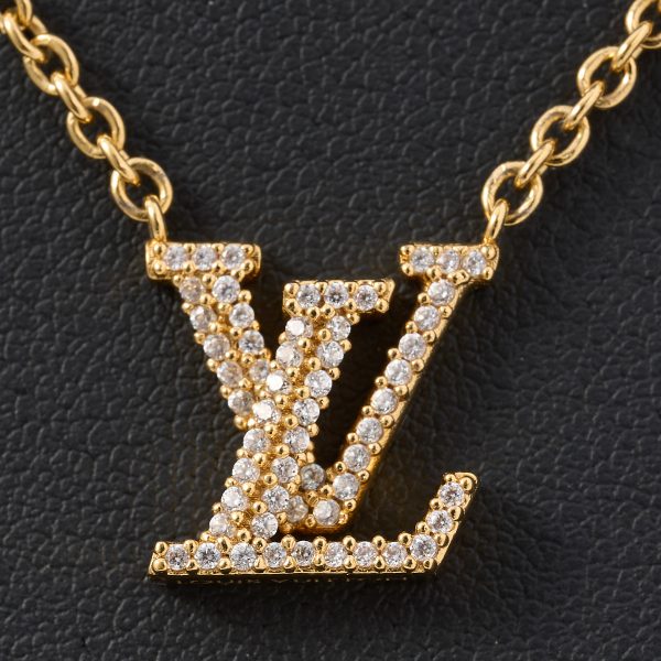 compass1711349374 Louis Vuitton LV Iconic GP Necklace Monogram Flower Gold