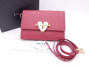 e53952a Gucci Sima Leather Shoulder Bag