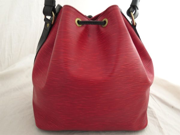 e54302 2 Louis Vuitton Epi Petit Noe Shoulder Bag Red Black