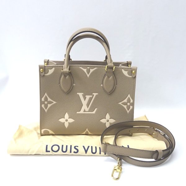 ft578391 2 Louis Vuitton On the Go PM Bag Tourterelle Crème