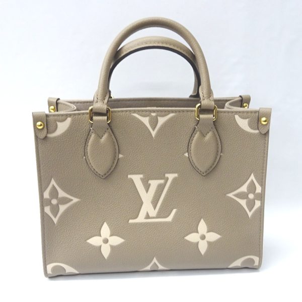 ft578391 3 Louis Vuitton On the Go PM Bag Tourterelle Crème