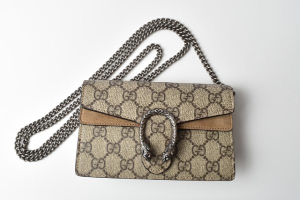 g 19 056 2 Gucci Dionysus GG Supreme Super Mini Chain Bag Beige