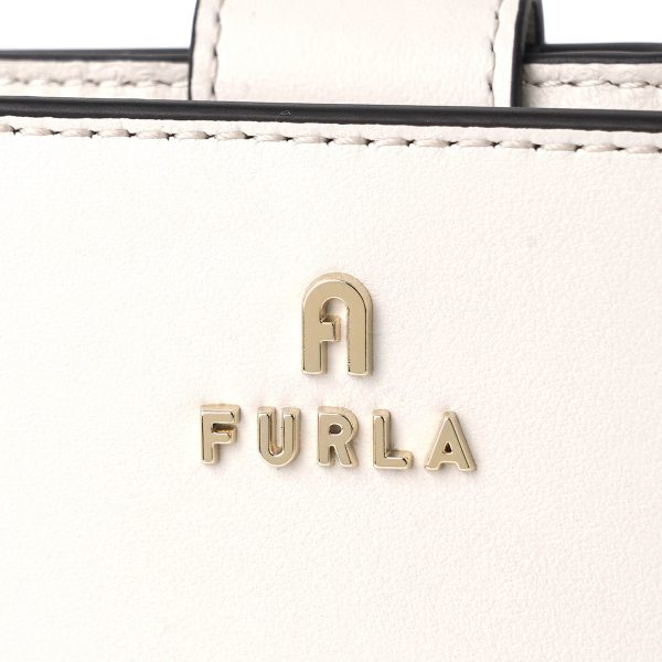 gfuzwp003145839 8 Furla Bifold Wallet Camellia White