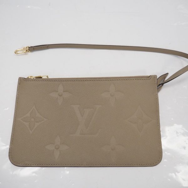 group5 11 Louis Vuitton Neverfull MM Tote Tourtrail Beige