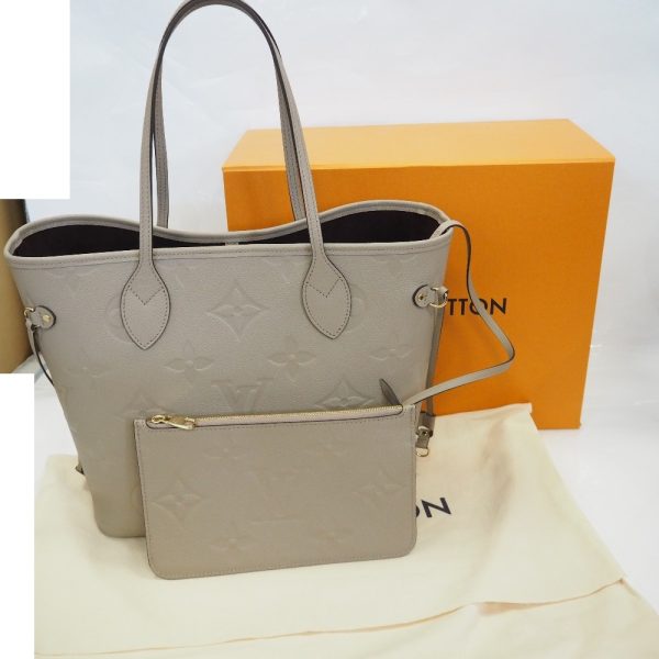 group5 2 Louis Vuitton Neverfull MM Tote Tourtrail Beige