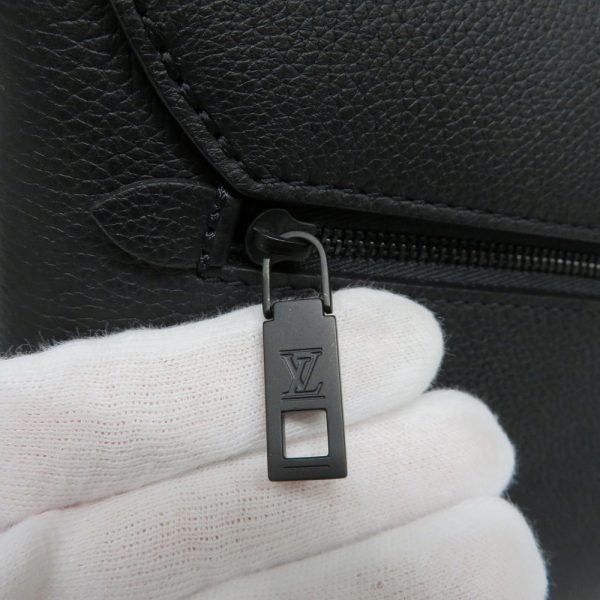 h2103082 13 Louis Vuitton My Lock Me Shoulder Bag Noir Black