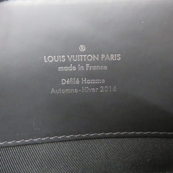 h2105006 6 Louis Vuitton Explorer Backpack Rucksack Black