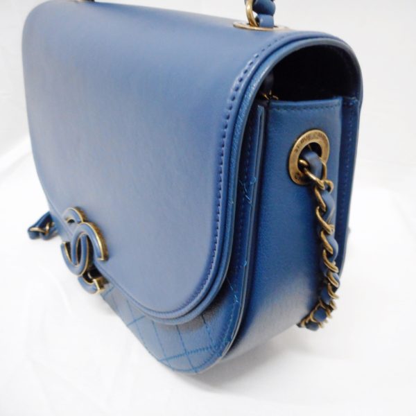 id12251 4 Chanel Super Vintage Chain Shoulder Bag Blue