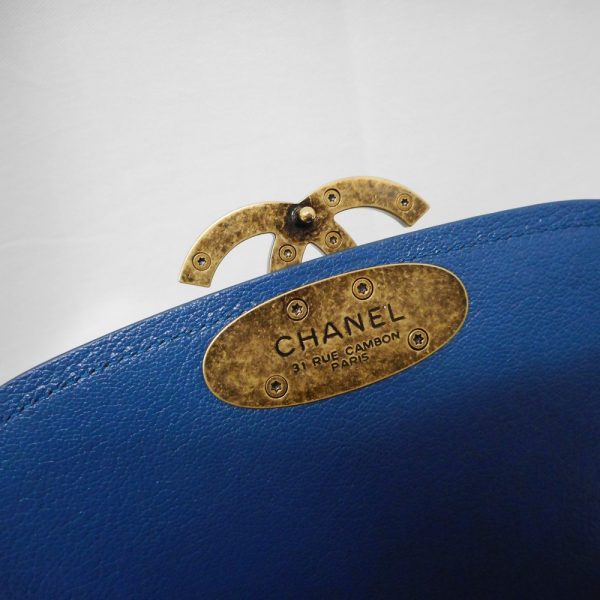 id12251 9 Chanel Super Vintage Chain Shoulder Bag Blue