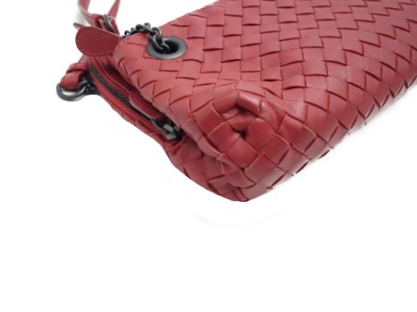 imgrc0070388366 Bottega Veneta Chain Intrecciato Leather Handbag Red