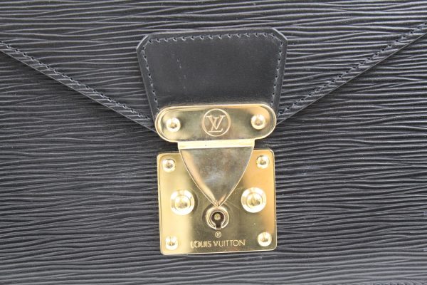 imgrc0071994709 Louis Vuitton Pochette Serie Clutch Bag Noir Black