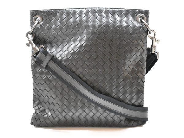 imgrc0075742671 Bottega Veneta Messenger Bag Leather Black