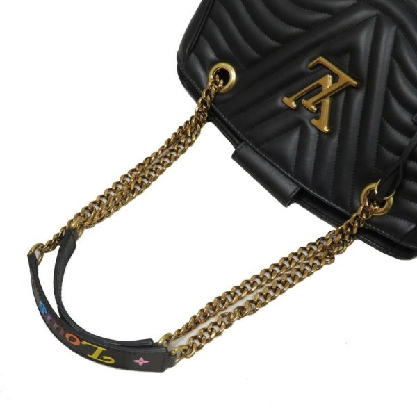 imgrc0077384053 Louis Vuitton Wave Leather Chain Shoulder Bag Black