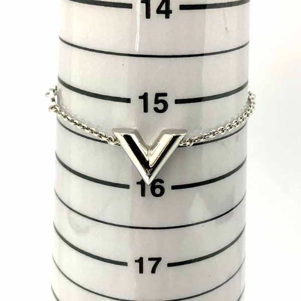 imgrc0078580177 Louis Vuitton Essential V Metal GP Bracelet Silver