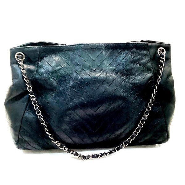 imgrc0083372391 Chanel V Stitch Chain Silver Metal Fittings Leather Shoulder Bag Black