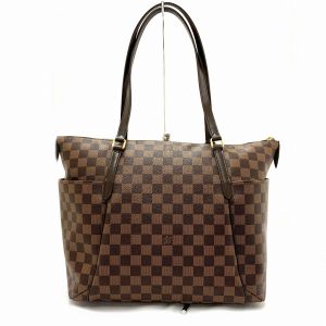 imgrc0083805321 Louis Vuitton Bosfall GM Messenger Bag Monogram