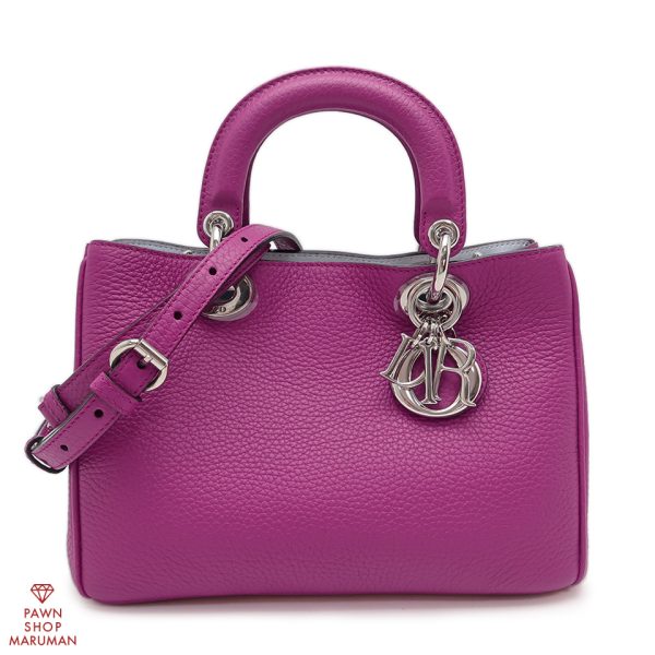 imgrc0085126514 Christian Dior Diorissimo Leather Handbag Fuchsia