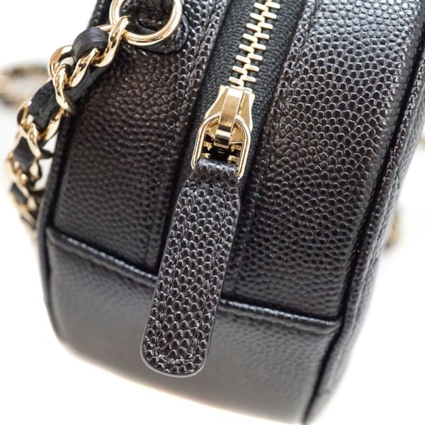 imgrc0085918630 Chanel Chain Shoulder Bag Pouch Black