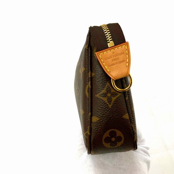 imgrc0086741892 Louis Vuitton Monogram Pochette One Shoulder Hand Bag Brown