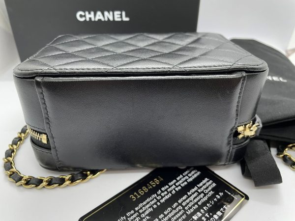 imgrc0087189853 Chanel Domestic Lambskin Shoulder Bag Black