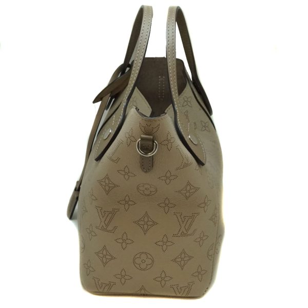 imgrc0087210936 Louis Vuitton Mahina Hina PM Gale Shoulder Beige