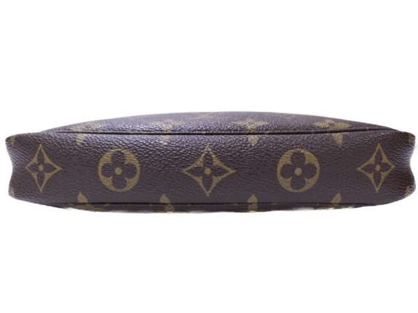 imgrc0087511630 Louis Vuitton Pochette Accessoire Pouch Monogram