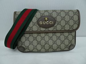 imgrc0087518842 Gucci GG Marmont Leather Bi Fold Wallet Black