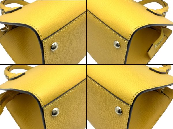 imgrc0088280530 Gucci Soho Interlocking 2WAY Handbag GG Embossed Leather Yellow