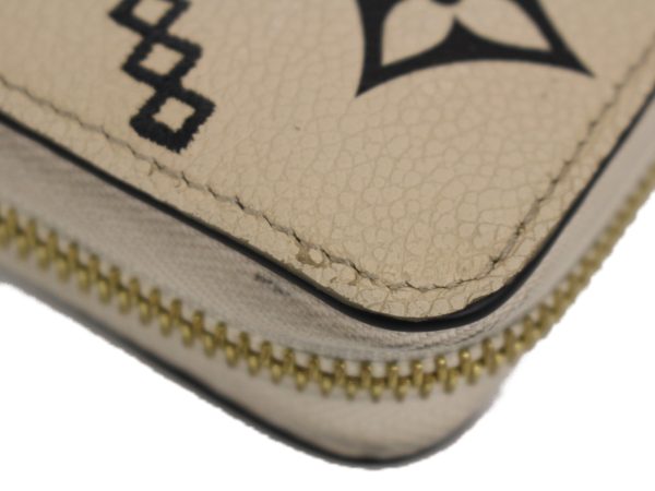 imgrc0089532126 Louis Vuitton Zippy Long Wallet Claim Ivory White