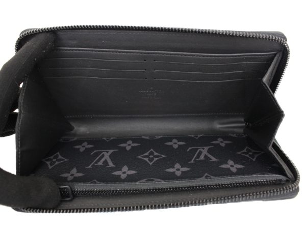 imgrc0091165067 Louis Vuitton Trunk Zippy Wallet Black Gray