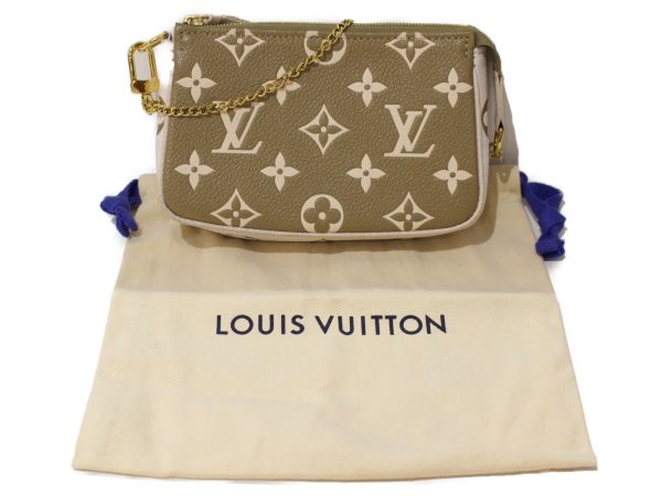 imgrc0091243792 Louis Vuitton Mini Pochette Khaki Beige White