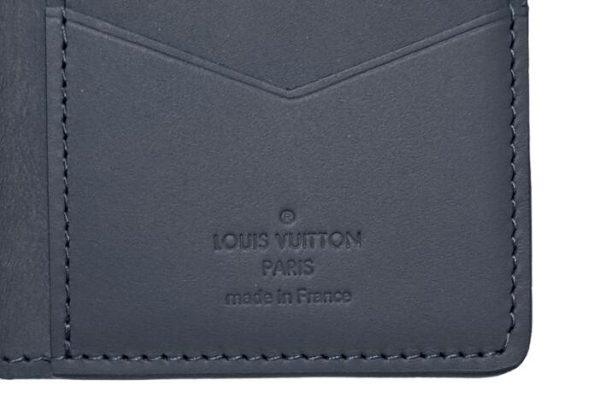 imgrc0092625538 Louis Vuitton Monogram Shadow Card Case Leather Black