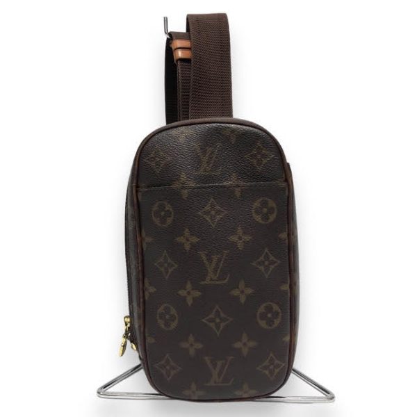 imgrc0092875713 Louis Vuitton Pochette Ganche Body bag Brown