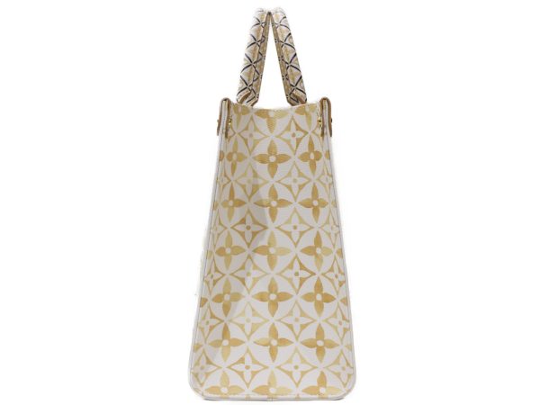 imgrc0092944438 Louis Vuitton On the Go MM Tote Bag White