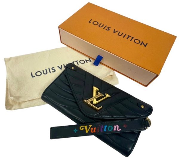 imgrc0093204210 Louis Vuitton New Wave Long Wallet Leather Black