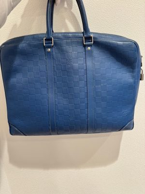 imgrc0094363983 Fendi Pouch Leather Shoulder Bag Blue