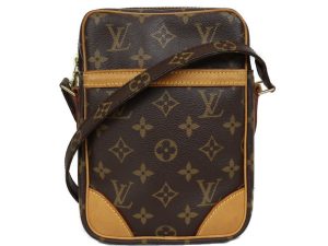 imgrc0094861284 Louis Vuitton Spontini Monogram Brown Overall Pattern