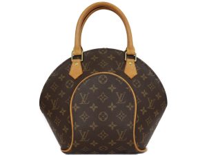 imgrc0094869715 Louis Vuitton Monogram Shadow Overall Pattern Messenger Bag