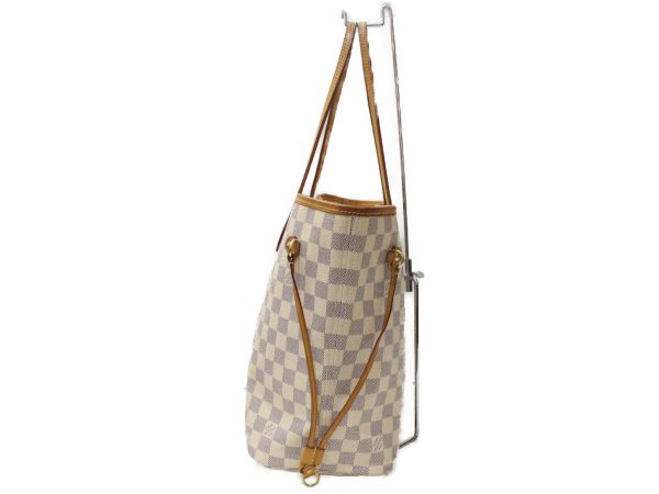 imgrc0095367369 Louis Vuitton Neverfull MM Tote Bag White