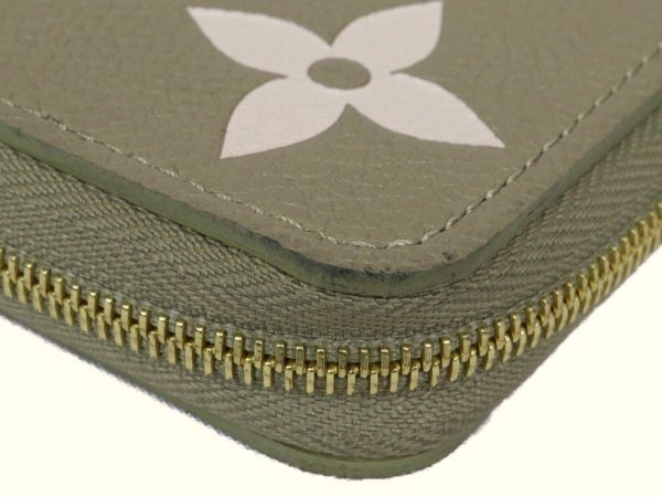 imgrc0095899067 Louis Vuitton Zippy Coin Purse Light Green