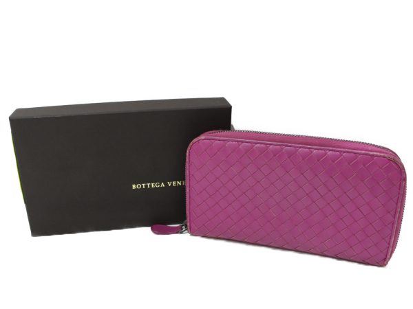 imgrc0096146986 Botteaga Veneta Round Zipper Wallet Purple Pink