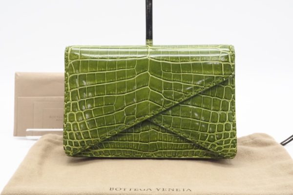 imgrc0096488752 Bottega Veneta Crocodile Leather Clutch Bag Green