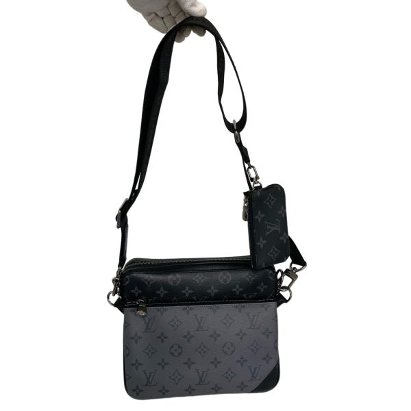 imgrc0100367479 Louis Vuitton Trio Messenger Shoulder Bag Black