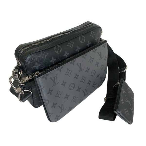 imgrc0100367488 Louis Vuitton Trio Messenger Shoulder Bag Black