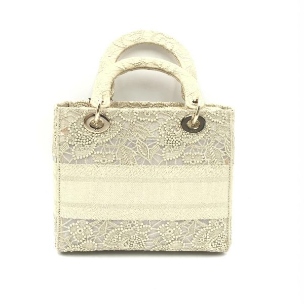 imgrc0106523395 Christian Dior Lady D Lite Shoulder Bag Embroidery White