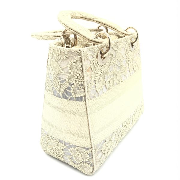 imgrc0106523397 Christian Dior Lady D Lite Shoulder Bag Embroidery White