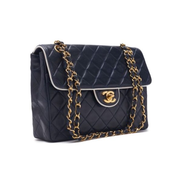 imgrc0124409805 Chanel Matelasse Bicolor Chain Lambskin Shoulder Bag Navy